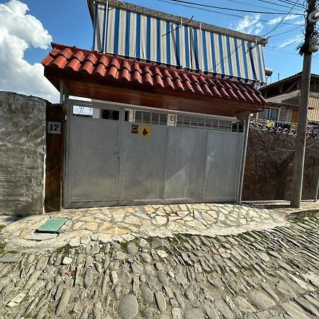 Guesthouse Albi เบราท ภายนอก รูปภาพ