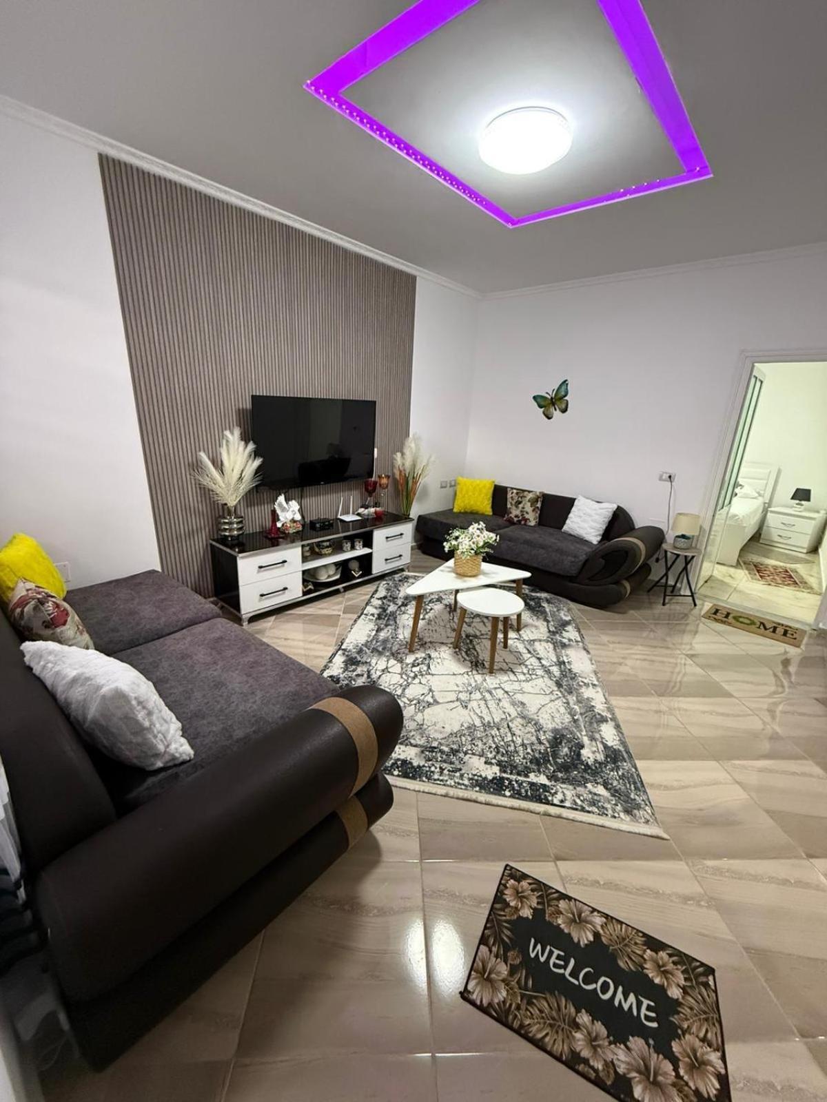 Guesthouse Albi เบราท ภายนอก รูปภาพ